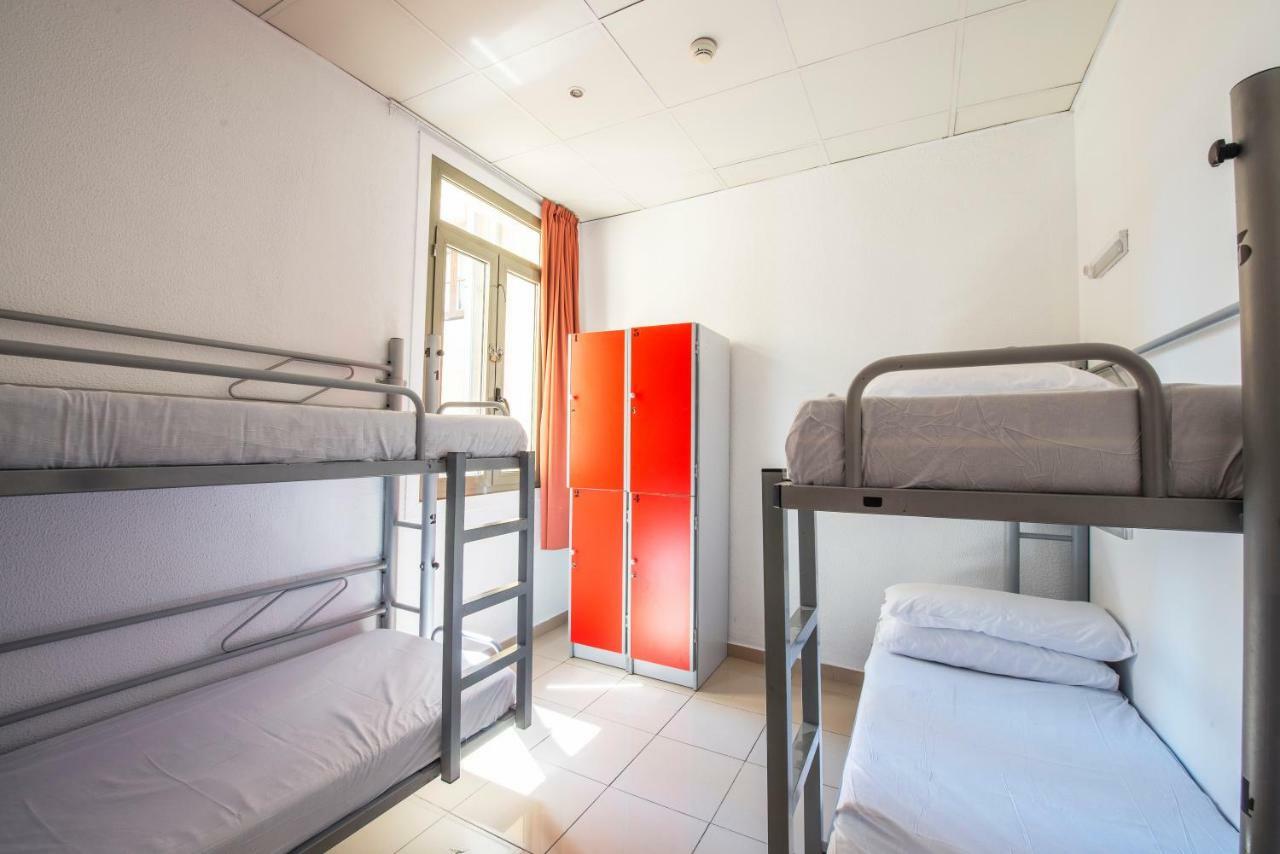 Safestay Barcelona Passeig De Gracia (Adults Only) Ngoại thất bức ảnh