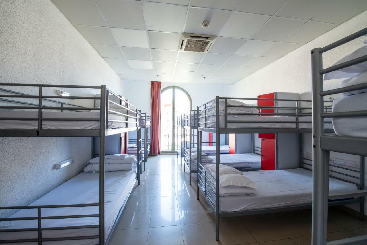 Safestay Barcelona Passeig De Gracia (Adults Only) Ngoại thất bức ảnh