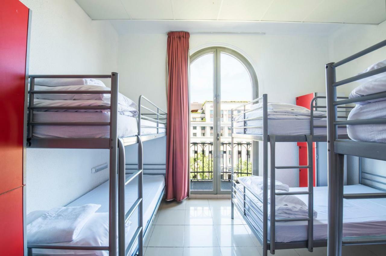 Safestay Barcelona Passeig De Gracia (Adults Only) Ngoại thất bức ảnh