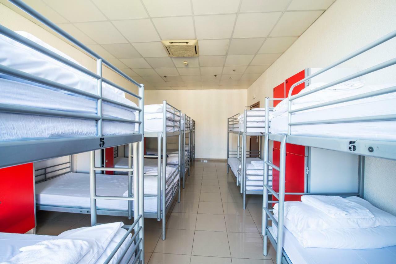 Safestay Barcelona Passeig De Gracia (Adults Only) Ngoại thất bức ảnh