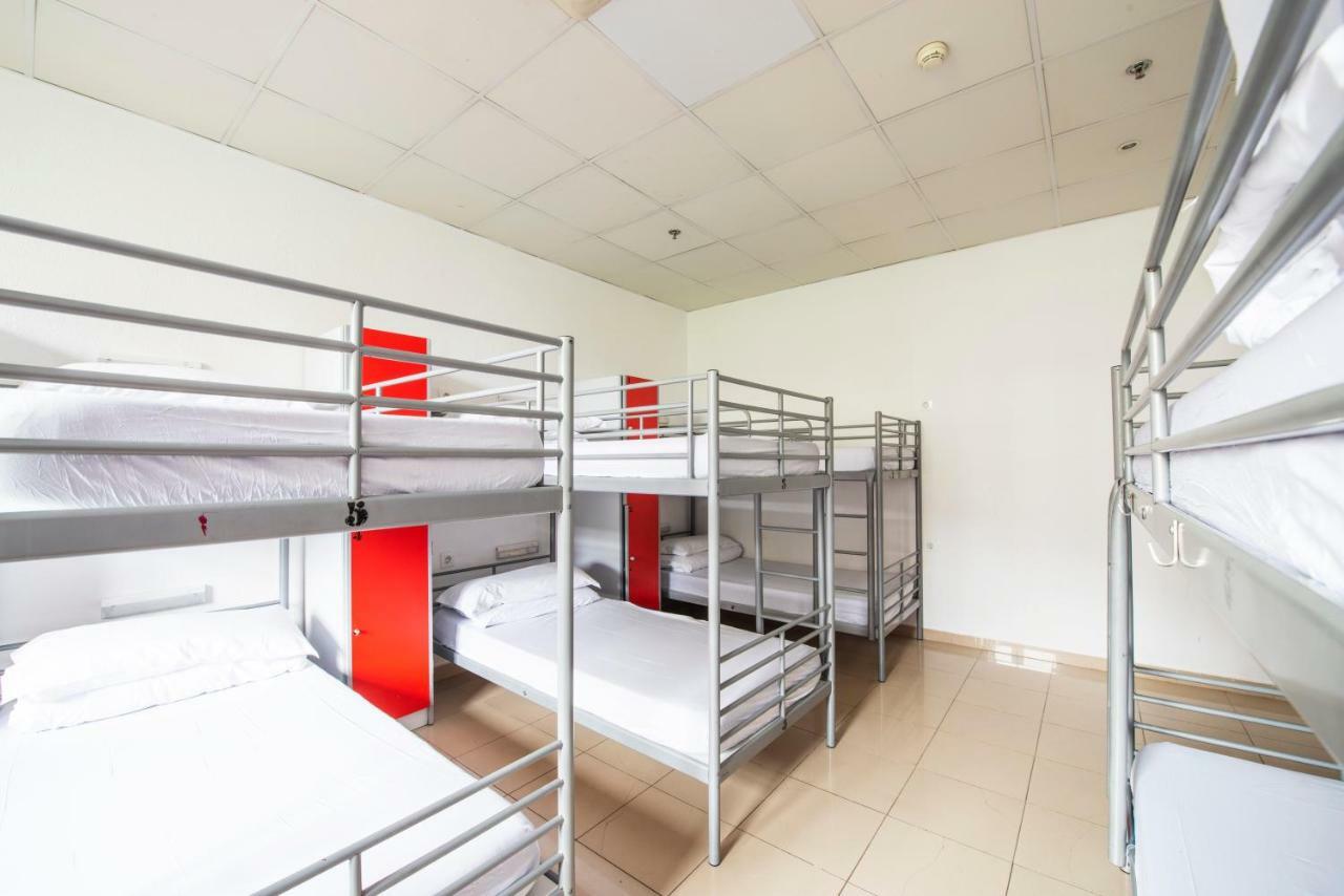 Safestay Barcelona Passeig De Gracia (Adults Only) Ngoại thất bức ảnh