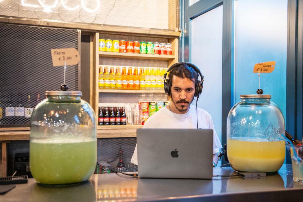 Safestay Barcelona Passeig De Gracia (Adults Only) Ngoại thất bức ảnh