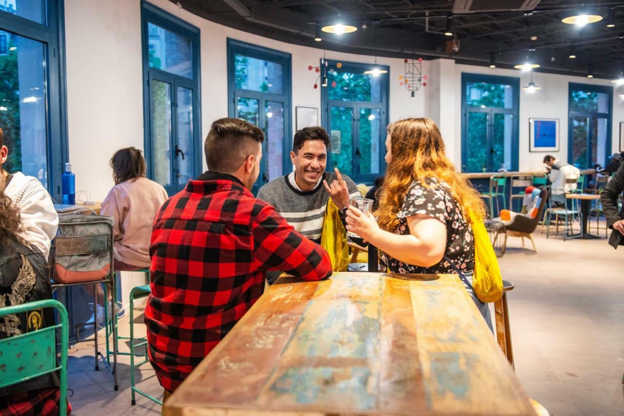Safestay Barcelona Passeig De Gracia (Adults Only) Ngoại thất bức ảnh
