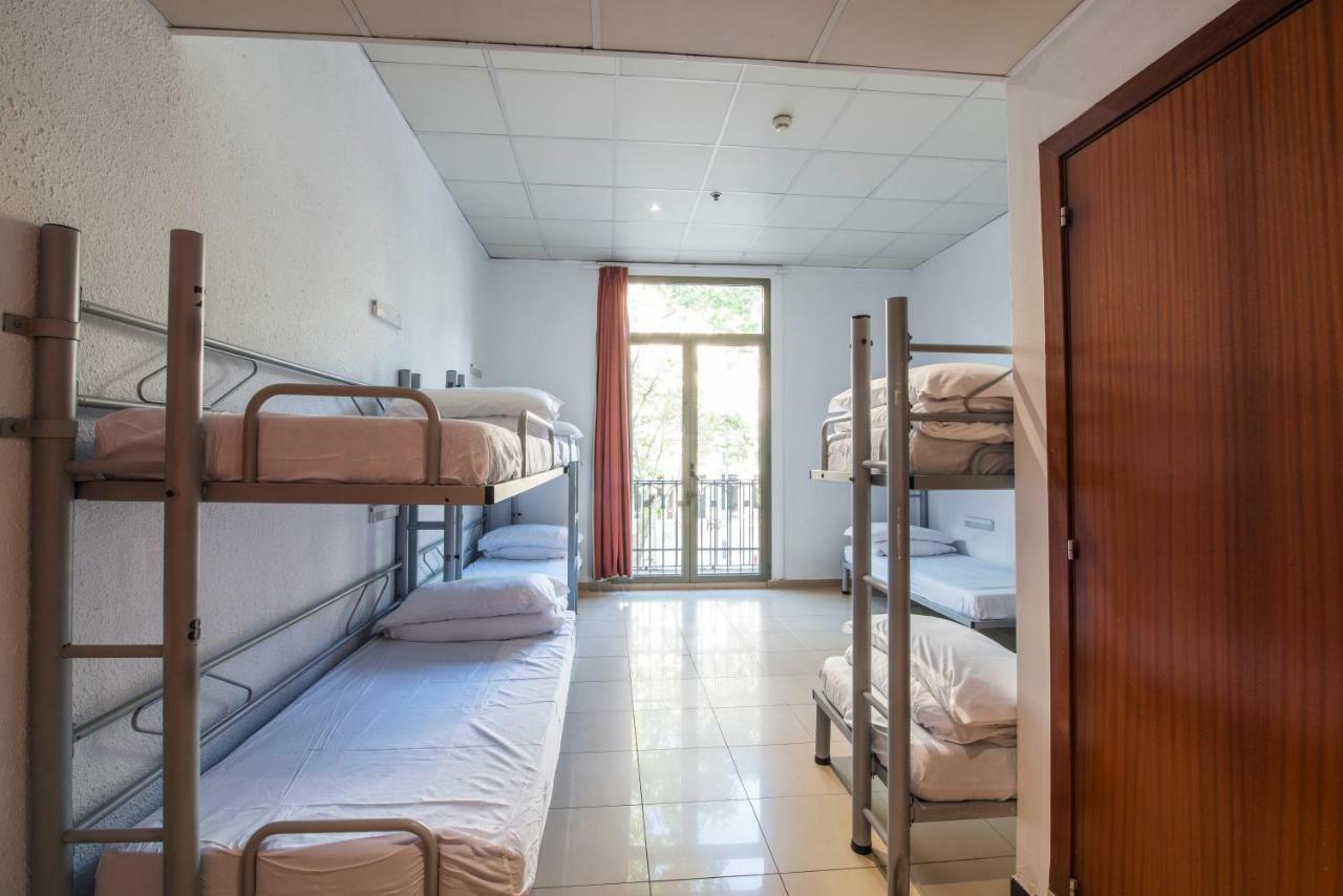 Safestay Barcelona Passeig De Gracia (Adults Only) Ngoại thất bức ảnh